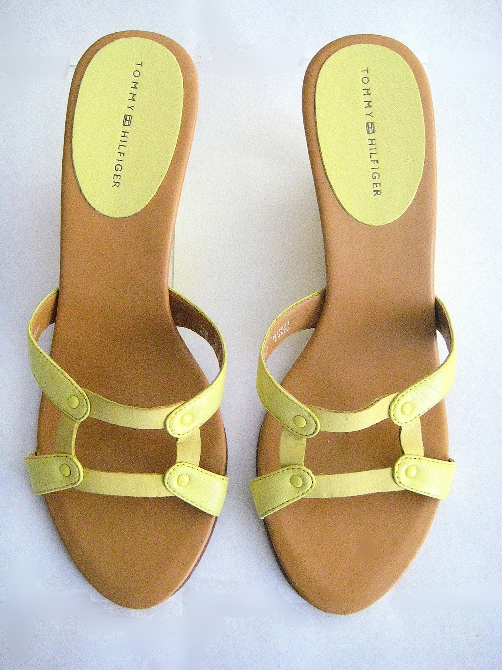 New * Tommy Hilfiger Lemon Yellow Light Weight Leather Wedge Sandals Size 8